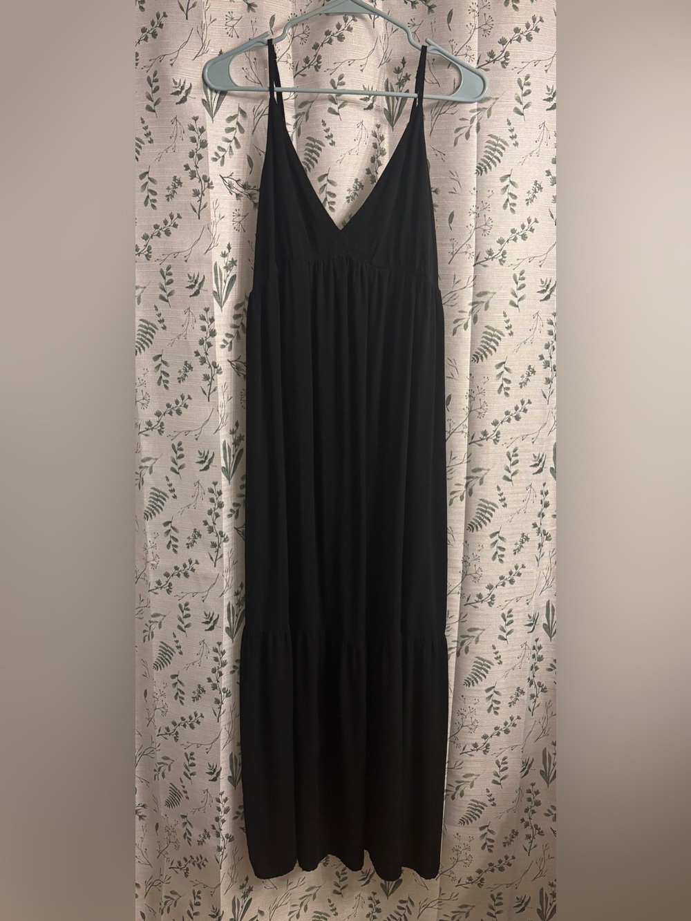 Black V-Neck Maxi Dress With Pockets